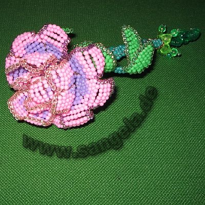 Цветок Роза из бисера на проволоке 