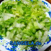 Нарезаем салат